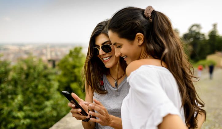A young girl found the best messenger alternative to stay connected