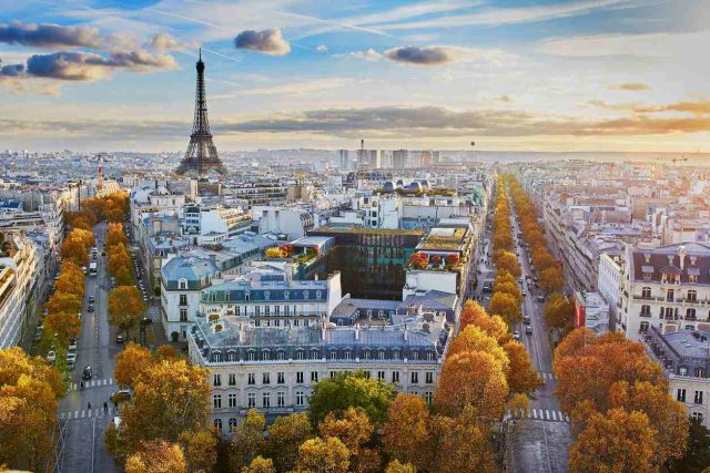 Paris skyline