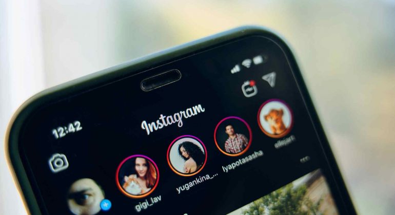 dark mode instagram