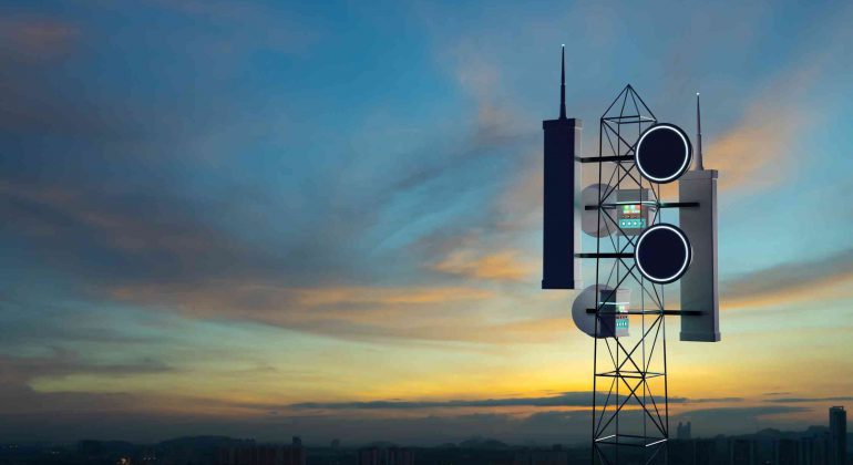 difference between Wi-Fi and cellular internet