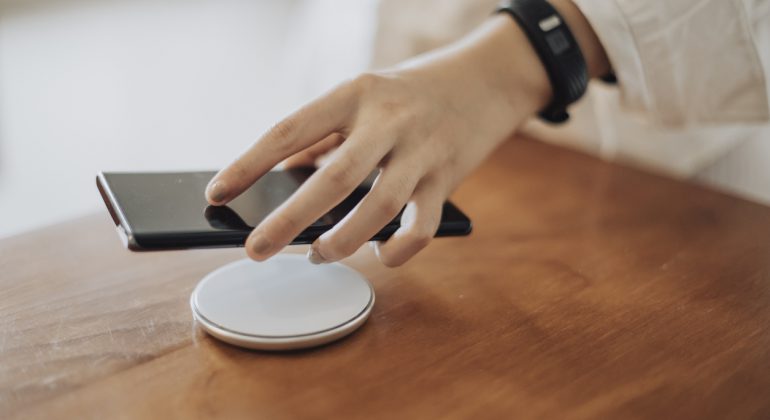 best wireless charging phone