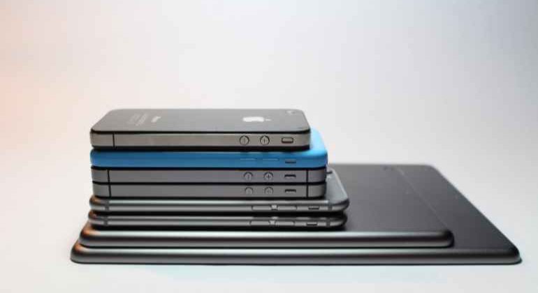 History of iPhone