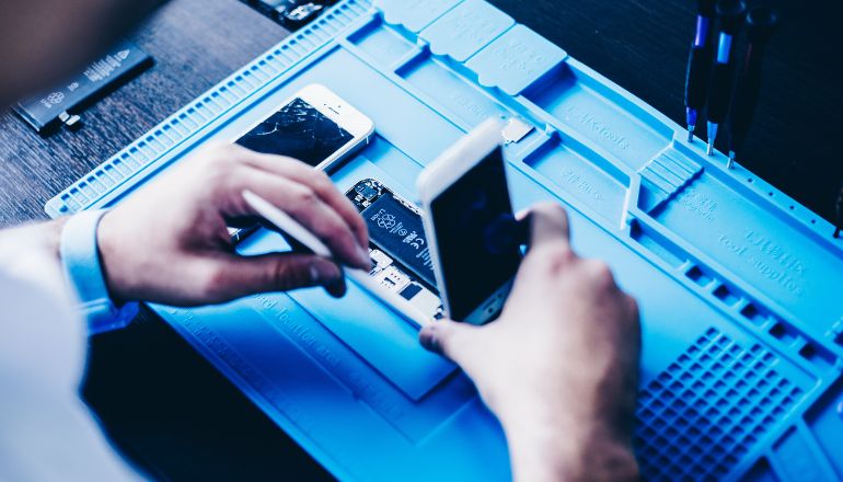 iPhone Battery Life: How Long Does it Last?