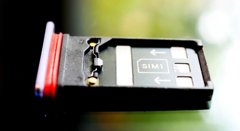 What is Dual SIM