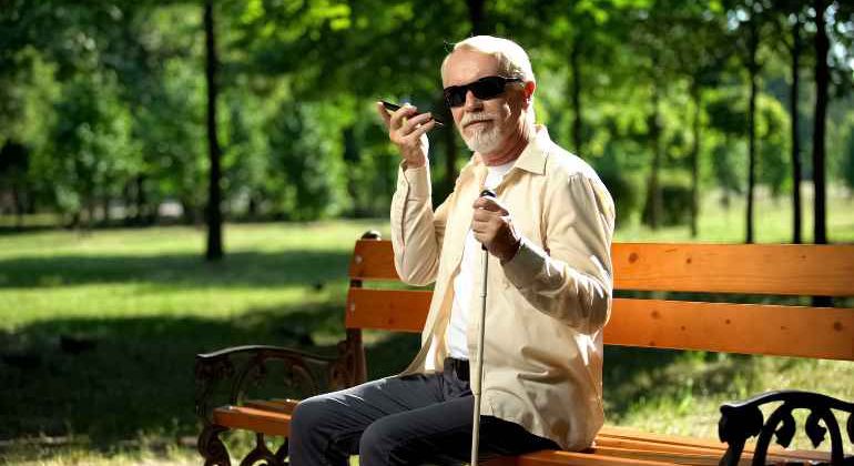 mobile phone for visually impaired