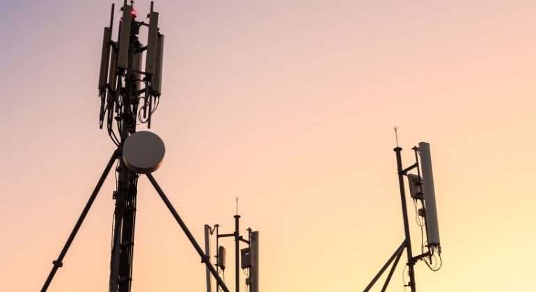 speed up cellular data